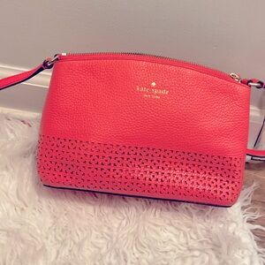 EUC Kate Spade crossbody purse $75